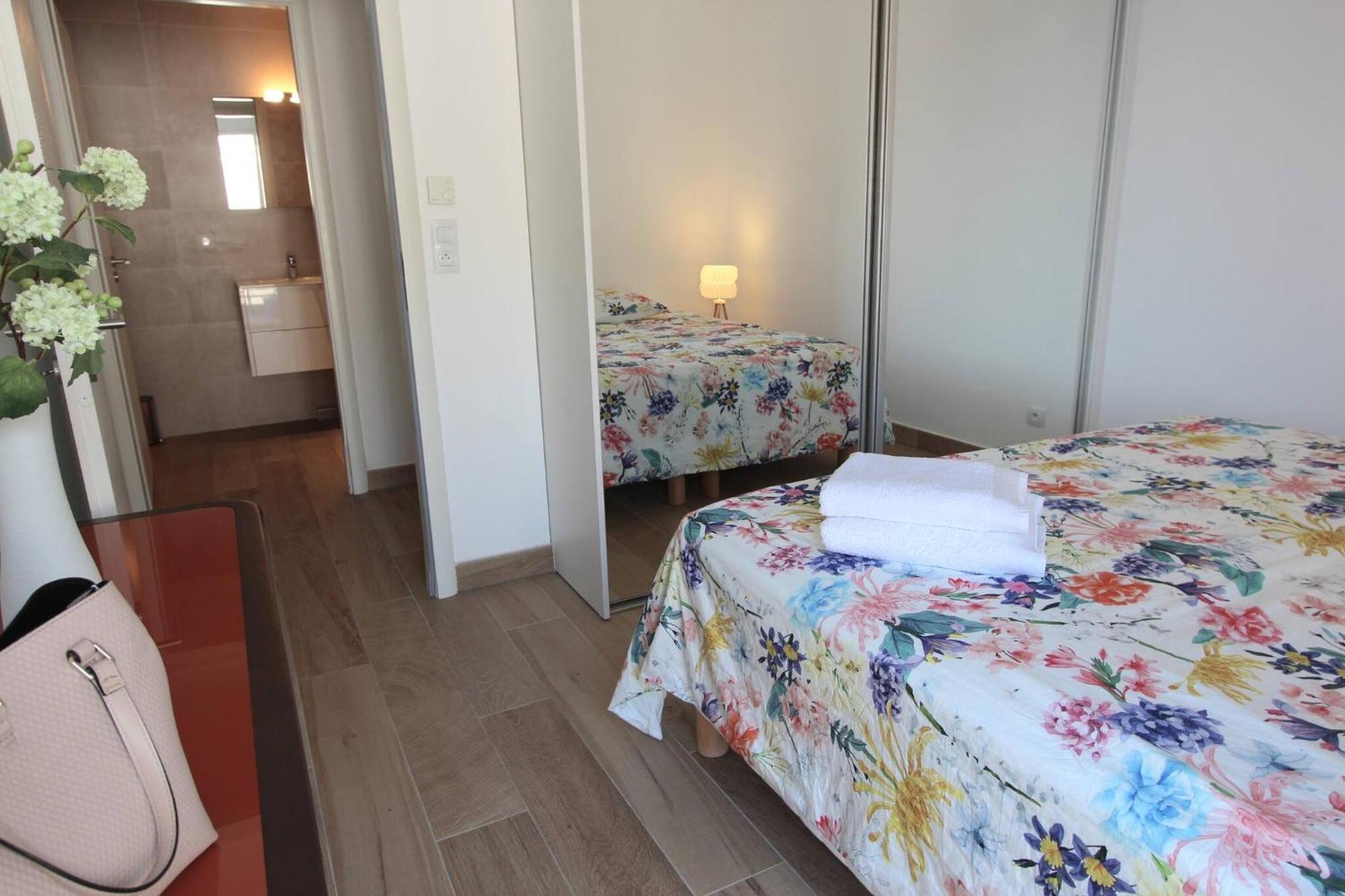 בוסוליי Luxurious Apartments Monaco&Seaview, Infinitypool&Parking מראה חיצוני תמונה