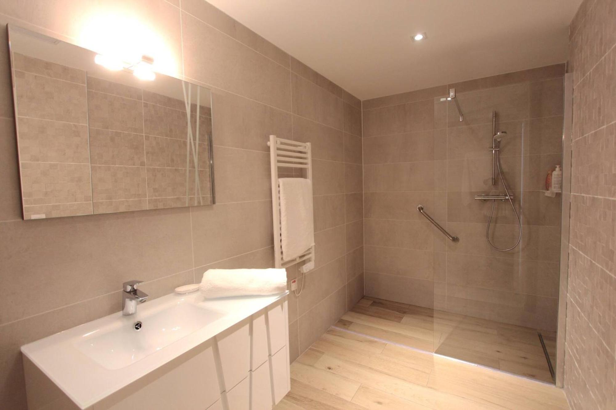 בוסוליי Luxurious Apartments Monaco&Seaview, Infinitypool&Parking מראה חיצוני תמונה