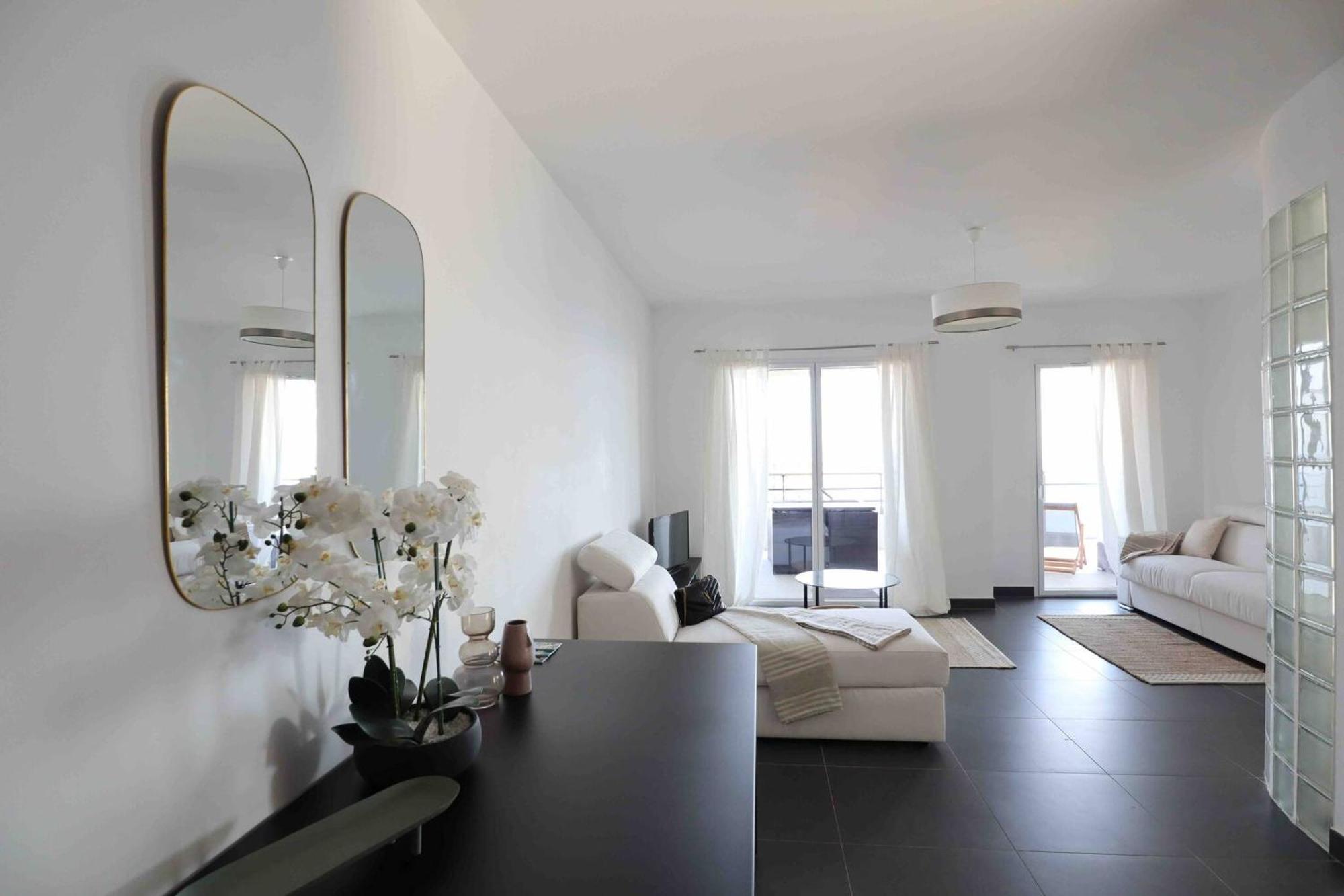 בוסוליי Luxurious Apartments Monaco&Seaview, Infinitypool&Parking מראה חיצוני תמונה