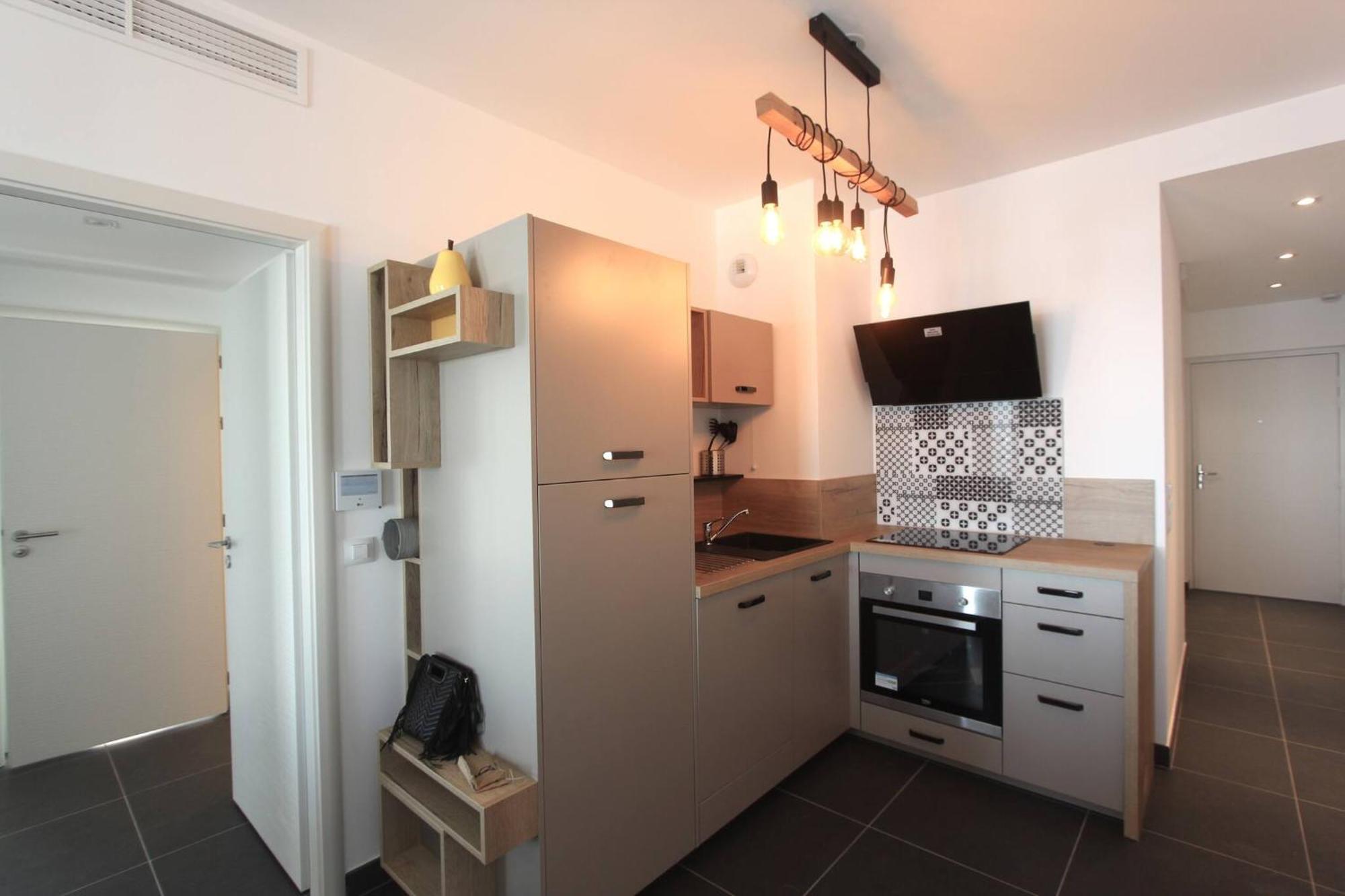 בוסוליי Luxurious Apartments Monaco&Seaview, Infinitypool&Parking מראה חיצוני תמונה